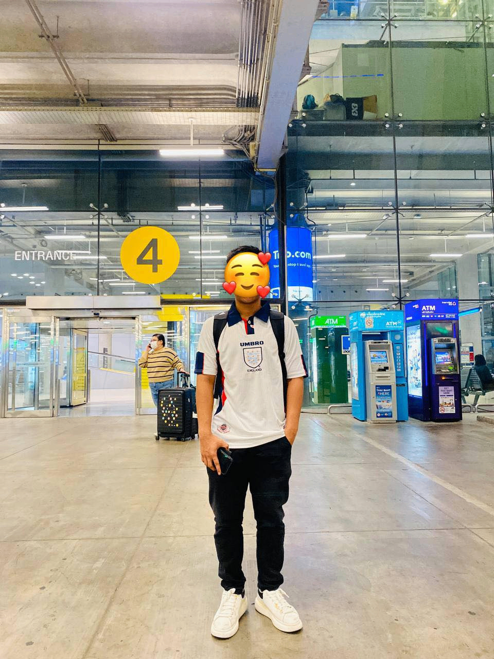 2025 အတွက် 🇲🇲YGN 🇹🇭Bkk  အရောက် Airport VIP Pass အပြီးစီး service ရပါပြီရှင့်